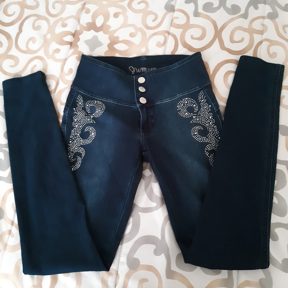 SUPER CUTE JEANS